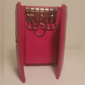 SOLD. AUTHENTIC GUCCI 6 KEY CASE LEATHER! Pre-loved item